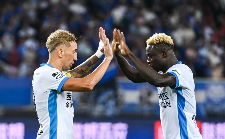 中超8轮不败！十人西海岸2-2三镇 戴维森绝平+双响弑旧主 董宇染红
